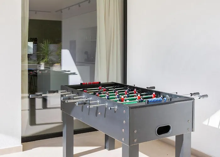 Amber Vikendica Pakostane